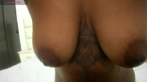 Snapshot of lexxi_ross chatting on 28, 10, 2025 LEXXI online show from 28, 10, 2025