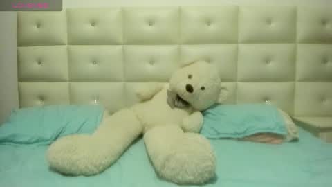 Snapshot of lexxi_ross chatting on 26, 11, 2025 LEXXI online show from 26, 11, 2025