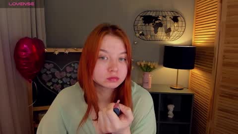Snapshot of lexxxyone chatting on 19, 2, 2025 lexxxyone online show from 19, 2, 2025