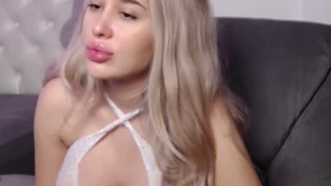 Lexxyselena online show from 23, 9, 2025