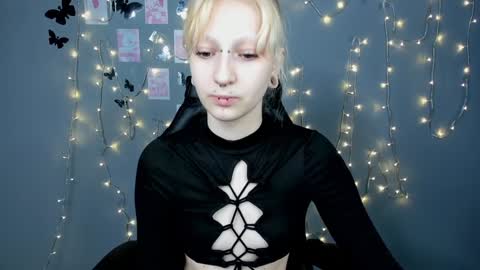 Snapshot of lexy_woorhez chatting on 3, 2, 2025 Lexy online show from 3, 2, 2025