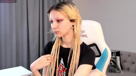 Snapshot of lexy_woorhez chatting on 17, 10, 2025 Lexy online show from 17, 10, 2025
