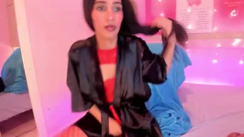 L I A  online show from 30, 10, 2025