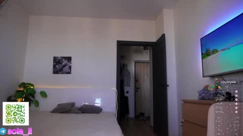 Leyla ly Ill be here Tuesday Thursday Friday Saturday Sunday online show from 9, 4, 2026