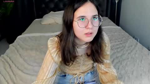 leylamirage online show from 12, 3, 2026