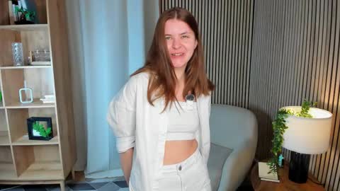 Snapshot of leylamora chatting on 2, 3, 2026 Sofia online show from 2, 3, 2026