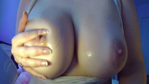 Snapshot of leysun7777 chatting on 17, 2, 2025 Leysun7 online show from 17, 2, 2025