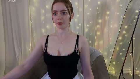 Snapshot of li_j chatting on 9, 1, 2026 Linda my FANSLY red fury online show from 9, 1, 2026