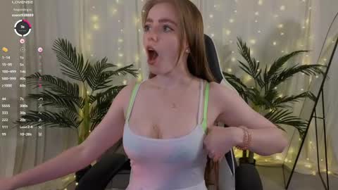 Snapshot of li_j chatting on 13, 4, 2026 Linda my FANSLY red fury online show from 13, 4, 2026