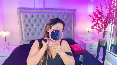 Lia  online show from 18, 9, 2025