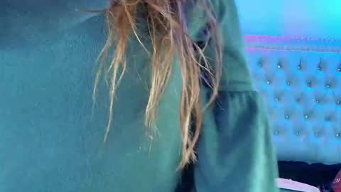 Lia  online show from 1, 3, 2026