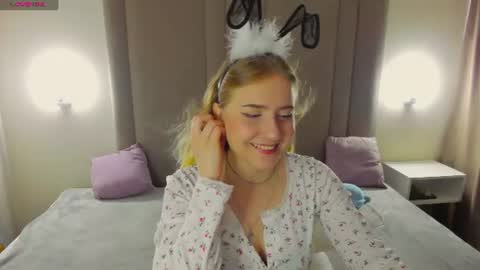 lia_candyyy online show from 10, 7, 2026