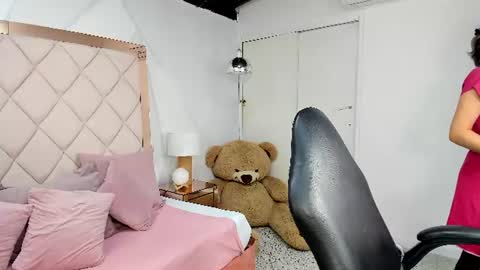 Snapshot of lia_damasco chatting on 6, 7, 2026 Lia online show from 6, 7, 2026