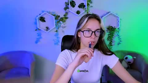 Snapshot of lia_dream_ chatting on 13, 7, 2026 lia_dream_ online show from 13, 7, 2026