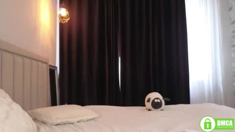 Lia  online show from 18, 9, 2025