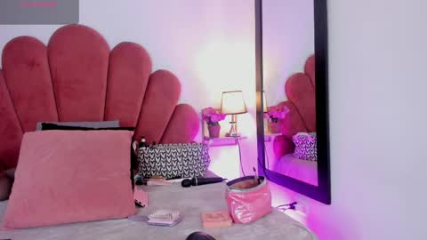 Snapshot of lia_johnsonn chatting on 5, 5, 2026 Lia Jhonson online show from 5, 5, 2026
