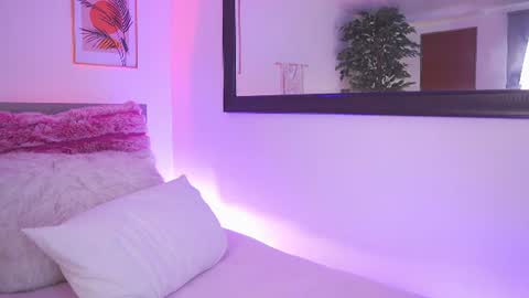 Snapshot of lia_mackenzie chatting on 16, 6, 2026 liaa online show from 16, 6, 2026