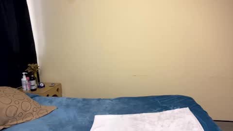 Little Queen Lia  online show from 14, 2, 2026