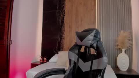 Lia  online show from 29, 5, 2026