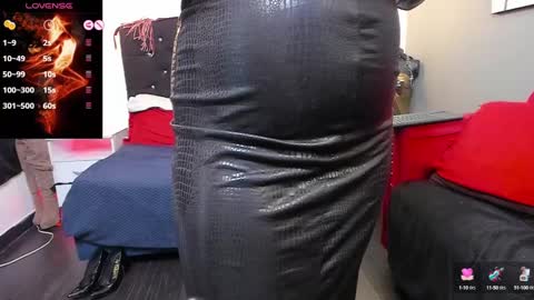 Lia Taylor online show from 5, 2, 2025