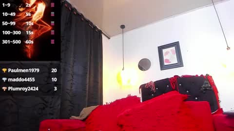 Lia Taylor online show from 10, 2, 2025