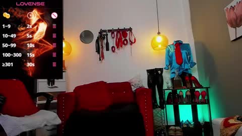 Lia Taylor online show from 10, 3, 2025