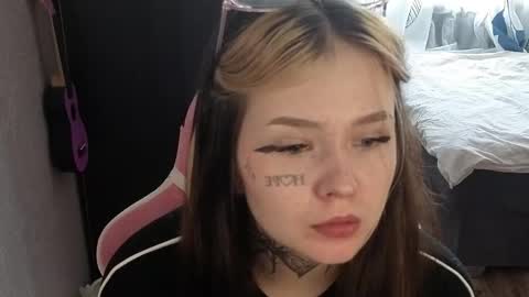 liaa_li online show from 6, 5, 2026