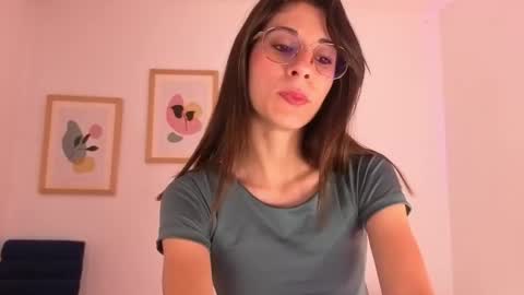 Lia  online show from 10, 1, 2026