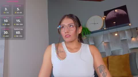 L I A   online show from 18, 5, 2026
