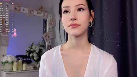 Lia  online show from 18, 1, 2025