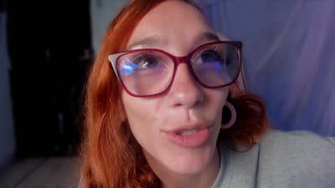 Snapshot of liahilton_ chatting on 18, 12, 2024 lh6 9c online show from 18, 12, 2024