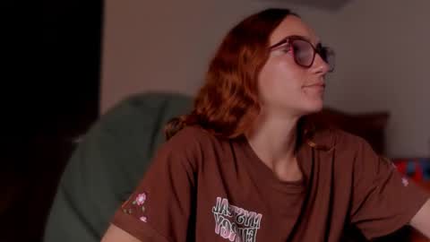 Snapshot of liahilton_ chatting on 17, 2, 2025 lh6 9c online show from 17, 2, 2025