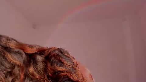 Snapshot of liahilton_ chatting on 13, 9, 2025 lh6 9c online show from 13, 9, 2025