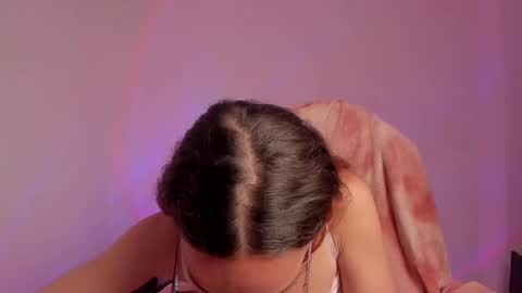 Snapshot of liahilton_ chatting on 17, 9, 2025 lh6 9c online show from 17, 9, 2025