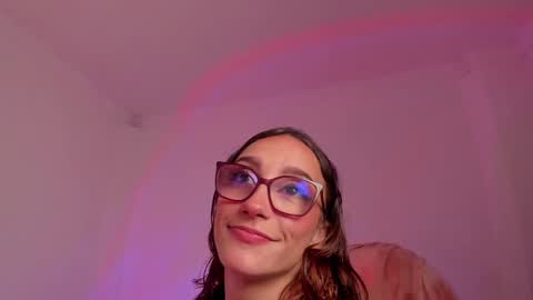 Snapshot of liahilton_ chatting on 18, 9, 2025 lh6 9c online show from 18, 9, 2025