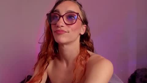 Snapshot of liahilton_ chatting on 25, 9, 2025 lh6 9c online show from 25, 9, 2025