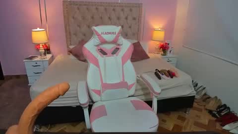 Liah online show from 18, 1, 2025