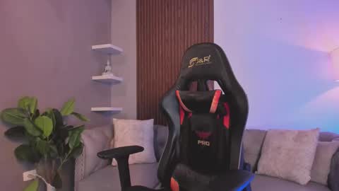 Liam Collins online show from 6, 2, 2026