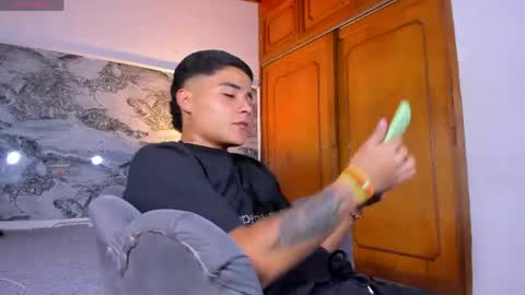 Liam online show from 25, 4, 2026
