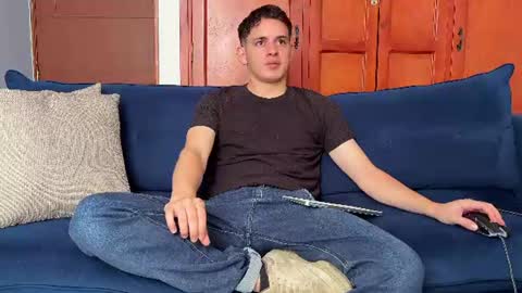 Snapshot of liam_enzho chatting on 30, 6, 2026 Liam online show from 30, 6, 2026
