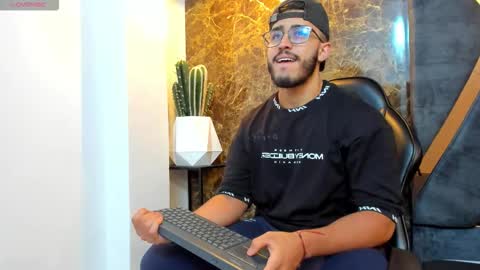 LIAM KLEIN online show from 22, 9, 2025