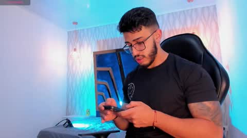 LIAM KLEIN online show from 24, 11, 2025