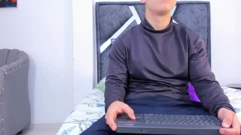 Snapshot of liam_saint chatting on 14, 2, 2026 Call me Lian online show from 14, 2, 2026