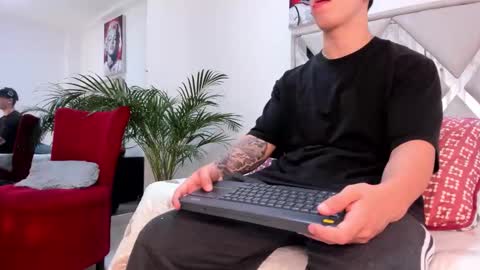 Snapshot of liam_saint chatting on 26, 2, 2026 Call me Lian online show from 26, 2, 2026