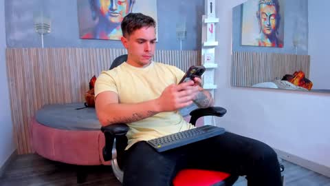 Snapshot of liam_walk chatting on 31, 12, 2024 Liam online show from 31, 12, 2024