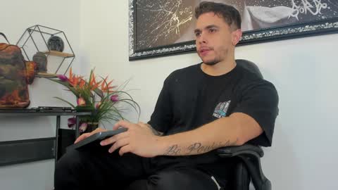 Snapshot of liam_walk chatting on 23, 1, 2025 Liam online show from 23, 1, 2025