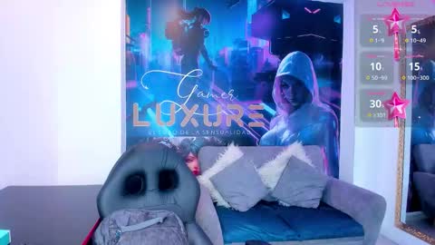 Lia online show from 4, 12, 2025