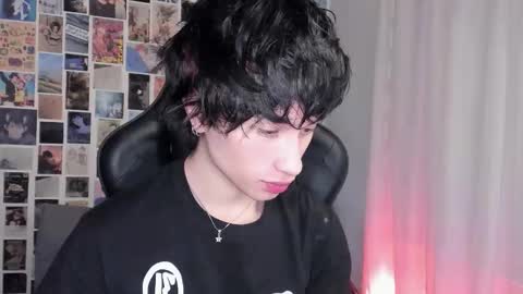 Snapshot of liamelf chatting on 24, 9, 2025 Liam online show from 24, 9, 2025