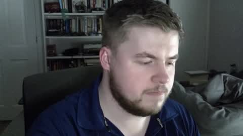 Snapshot of liamfoxx chatting on 16, 11, 2025 Liam Fox online show from 16, 11, 2025