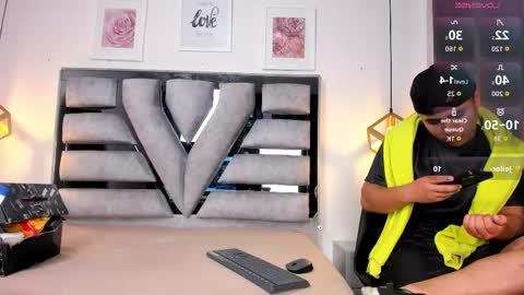 lianfox_ online show from 12, 3, 2026